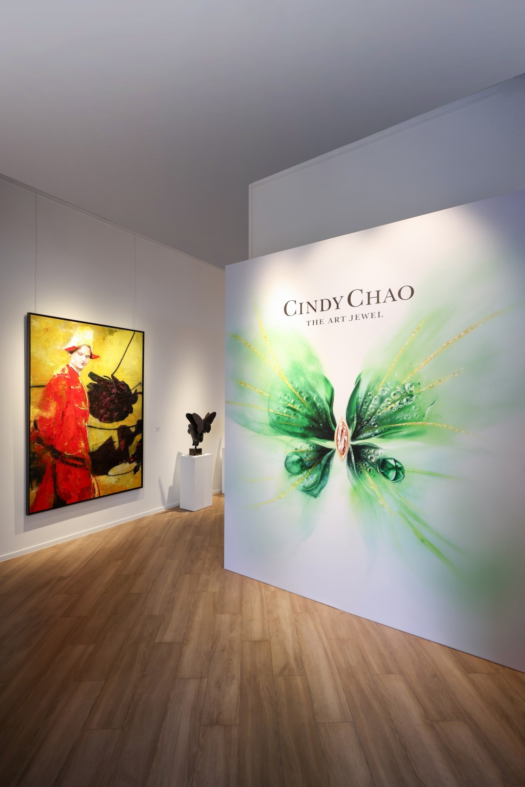 去年在香港特设展览，展出「2023 Black Label Masterpiece大师系列 Amour Butterfly俪影蝴蝶胸针」。