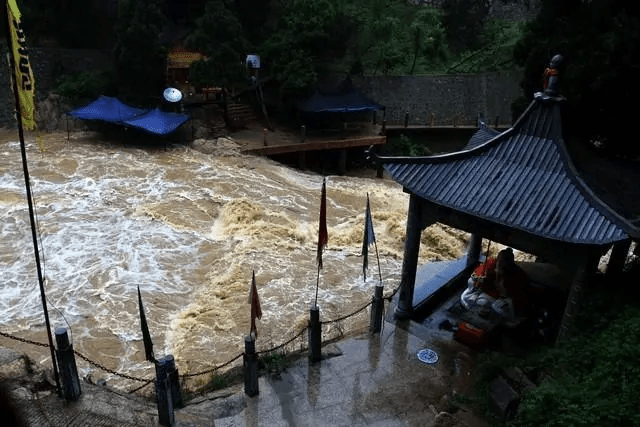 四川金陽8‧21洪災，致4死48失蹤。
