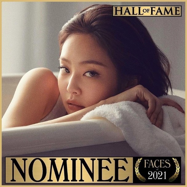 Jennie。