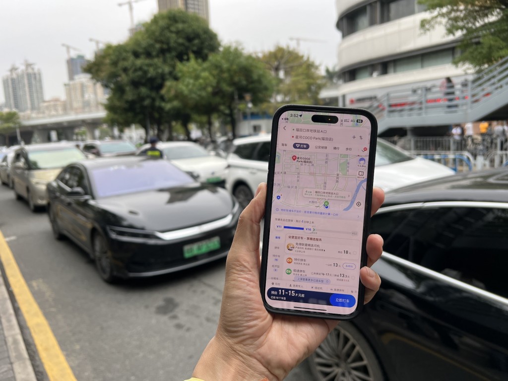 已註冊的AlipayHK用戶只需預先綁定香港手機號碼、銀行戶口、信用卡或預先入錢就可預約,並能夠直接使用AlipayHK付款,人民幣交易會自動轉為港幣結算。 已註冊的AlipayHK用戶只需預先綁定香港手機號碼、銀行戶口、信用卡或預先入錢就可預約,並能夠直接使用AlipayHK付款,人民幣交易會自動轉為港幣結算。