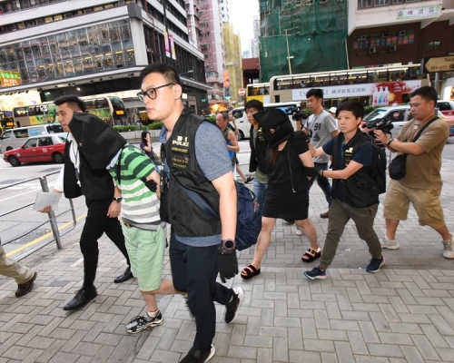 被捕的人士被扣留調查。