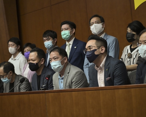 人民日報指民主派不斷挑戰底綫逼中央出手。資料圖片