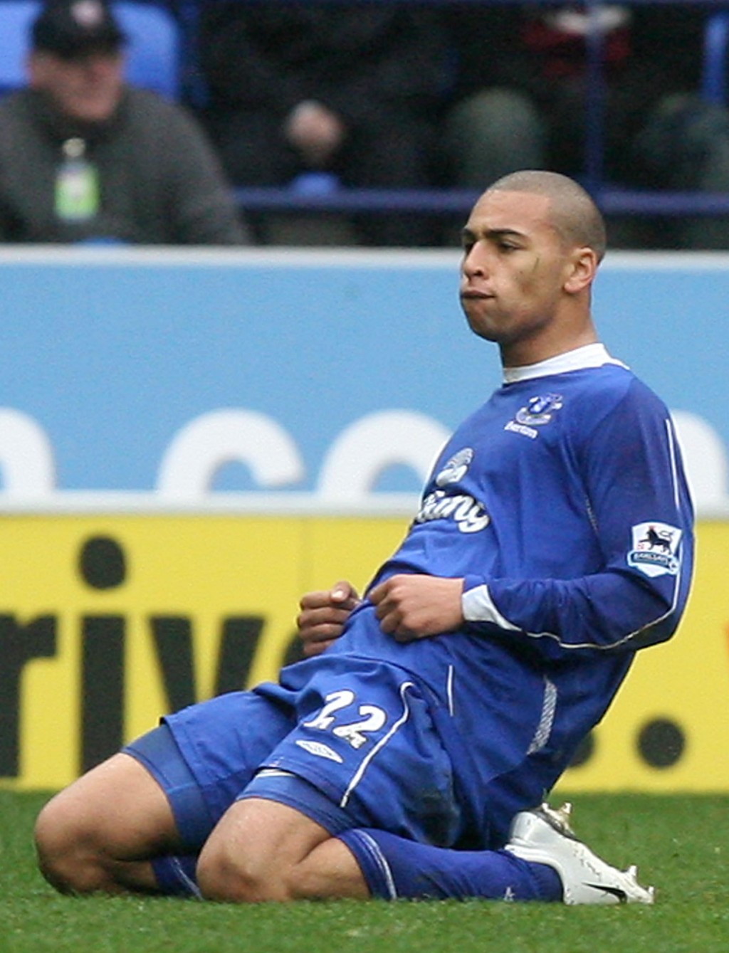 愛華頓16歲新星禾根在2005年4月10日首次出場就取得入球。美聯社