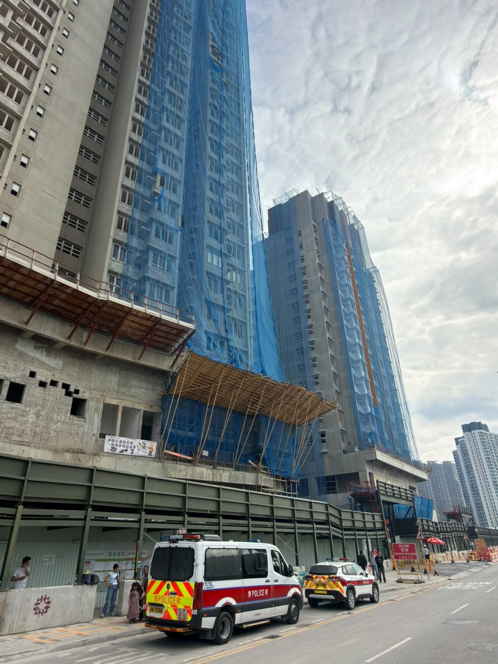 警員到場調查。 警員到場調查。