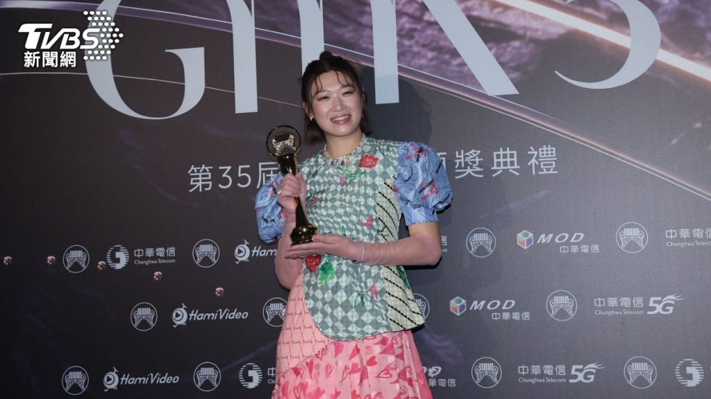 邱淑蟬以專輯《繭的形狀》奪最佳客語專輯獎。