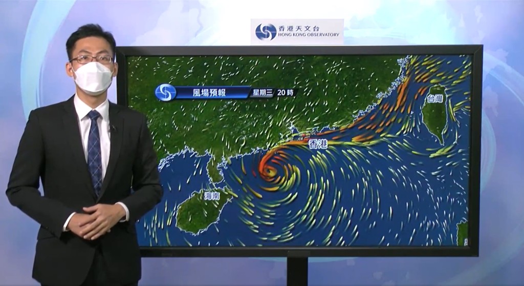 受尼格及东北季候风的共同影响，现时本港普遍吹强风，高地间中吹烈风。天文台