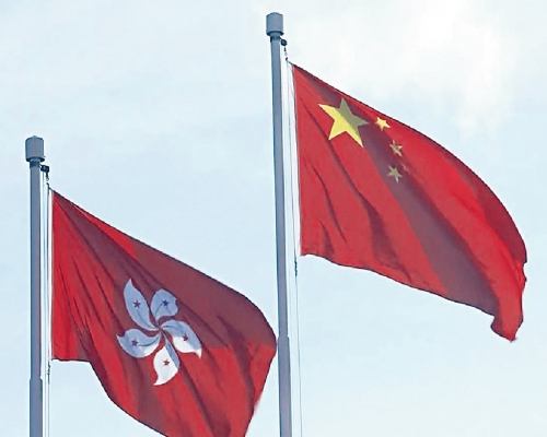 三間電台都會於早上新聞前播放國歌。資料圖片