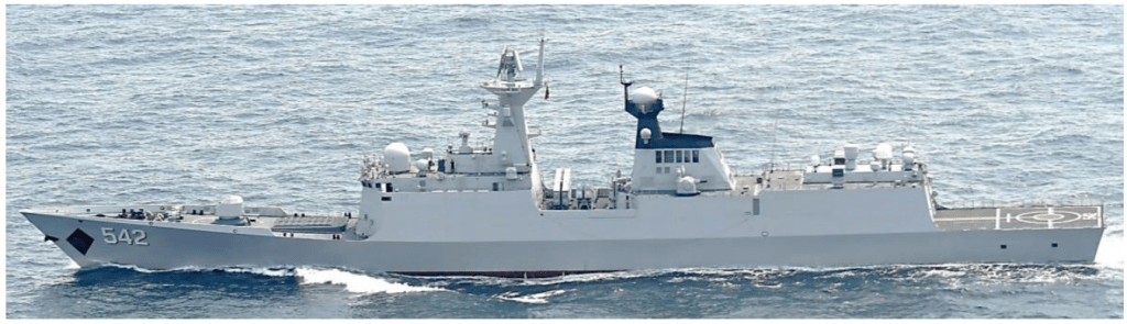 日本軍方拍攝的中國「棗莊」號導彈護衛艦。