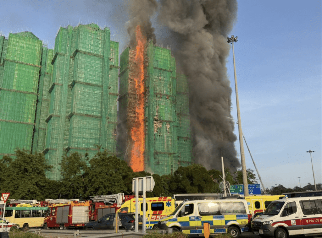 消防當局指，這類發泡膠板易燃性極高，一旦受熱可令火勢急速蔓延，情況顯然並不尋常。曾志恒攝