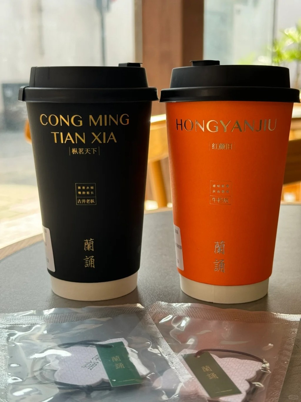 杭州有奶茶店售賣188元人民幣一杯的奶茶，引起網民討論。