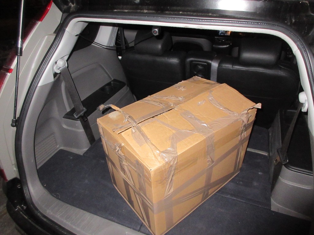 海關檢獲37萬支懷疑私煙，市值約168萬元，應課稅值約123萬元。海關提供