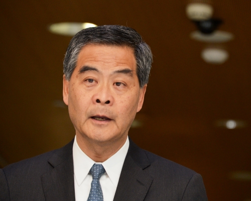 梁振英形容事件「凸顯了有民主沒有集中的制度性問題」 。 資料圖片