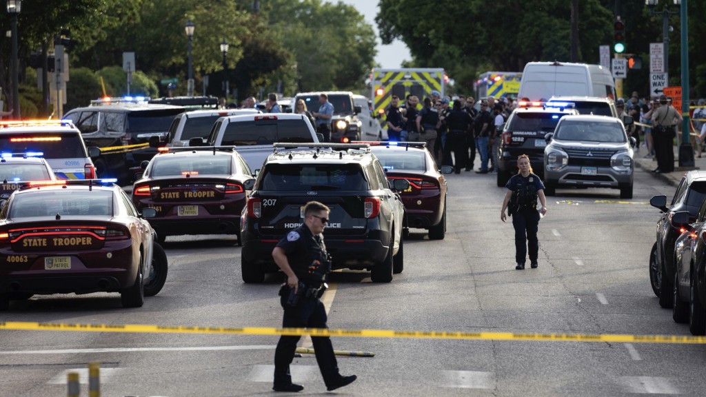 明尼蘇達州明尼阿波利斯市發生槍擊案，大批警員到場。 美聯社