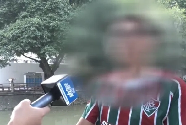 騎手關先生受訪。 騎手關先生受訪。