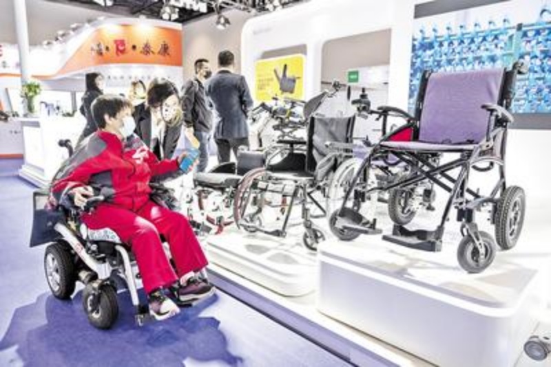 电动轮椅再不是行动不便或老人家专利。网图