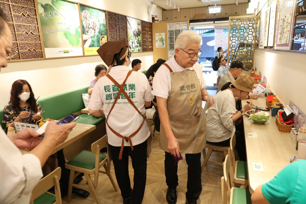 冰室面積不大，每日吸引約600人次前來光顧。