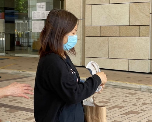 死者遺孀。凌子淇攝