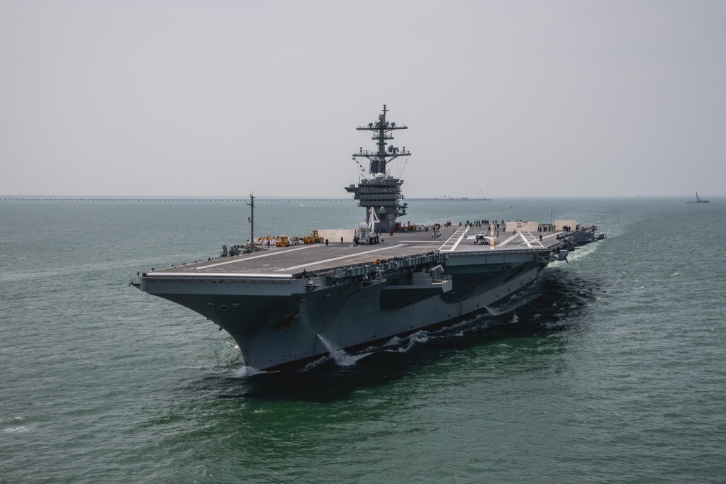 喬治華盛頓號已於4月底從美國維珍尼亞州諾福克海軍基地出發，預計今稍後抵達日本部署。
