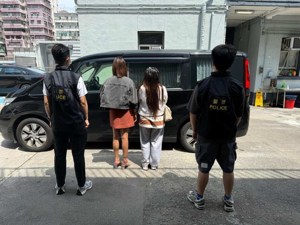 警方拘捕2名泰籍女子，涉嫌「違反逗留條件」。警方提供