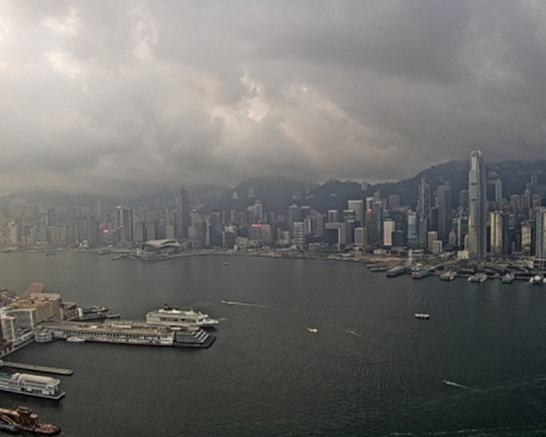 預測今日有幾陣驟雨。天文台圖片