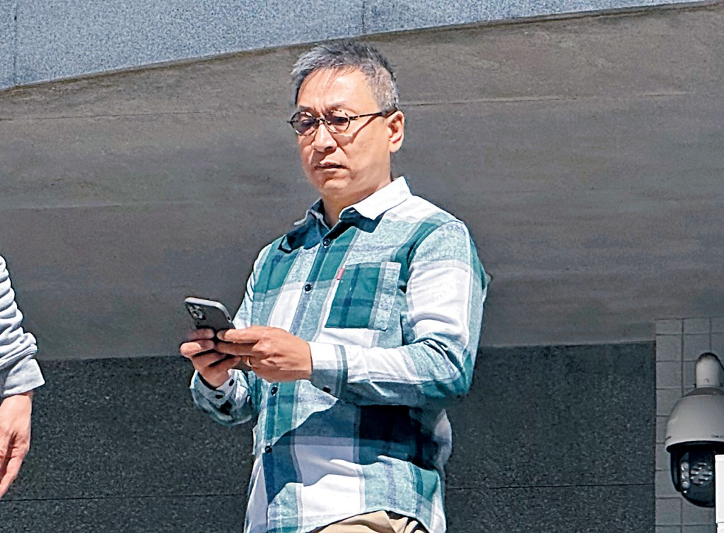 警方以涉嫌「串謀欺詐」和「洗黑錢」罪拘捕潘焯鴻、其妻子及潘名下「諾翹生物化學有限公司」4名員工。