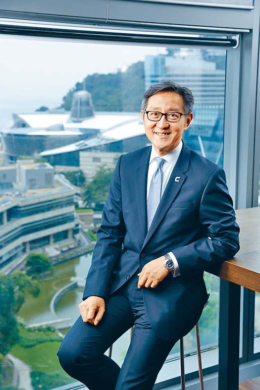 数码港行政总裁任景信看好金融科技丶网上教学丶医疗保健科技及电子商贸的投资领域。