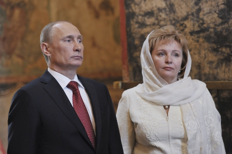 2012年，普京與時任妻子柳德米拉攝於莫斯科。資料圖片