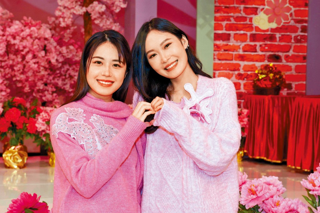 莊子璇與姜依宁有份出席TVB新春團拜。