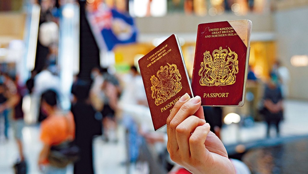 2022 年5.2万港人以BNO 「5+1」签证移居英国。资料图片