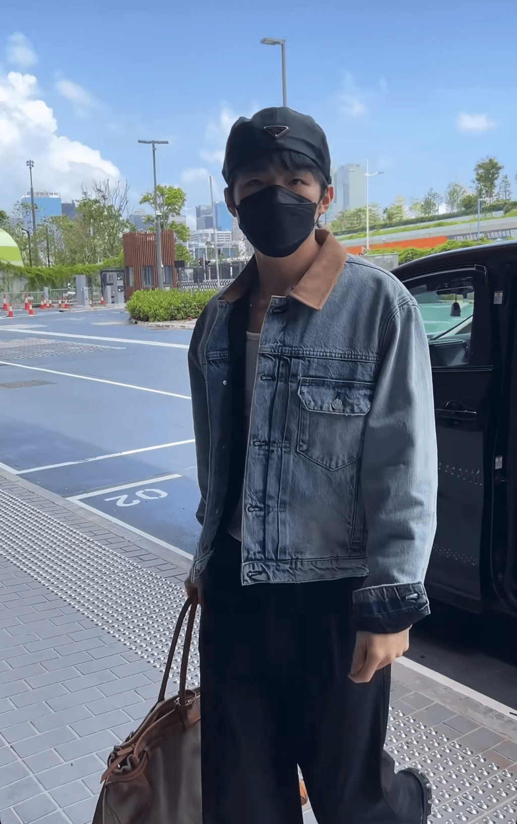 陳卓賢到場館踩場。