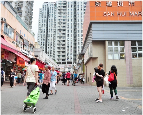 居友愛邨愛暉樓3座的39歲女患者曾到新墟街市。資料圖片