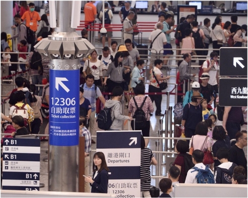 高鐵西九龍站客量昨日創新高。