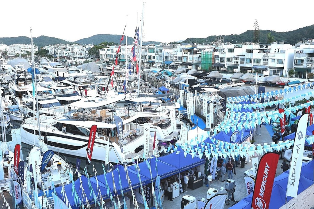 他強調香港應進一步打造國際遊艇中心,吸引全球富豪與人才,不僅能豐富香港的產業生態,更能為大灣區帶來更多國際資源。 他強調香港應進一步打造國際遊艇中心,吸引全球富豪與人才,不僅能豐富香港的產業生態,更能為大灣區帶來更多國際資源。