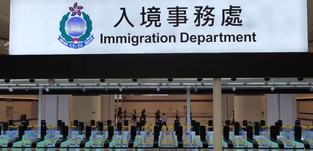 “皇岗口岸专题页”航拍片让新口岸大楼内外设施首次曝光。