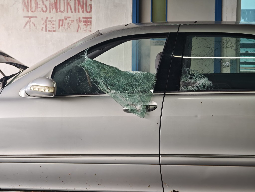 消防趕至，打破車窗將男子救出，但他已陷入昏迷，送往聯合醫院搶救後，於上午7時01分被宣告死亡。黎志偉攝
