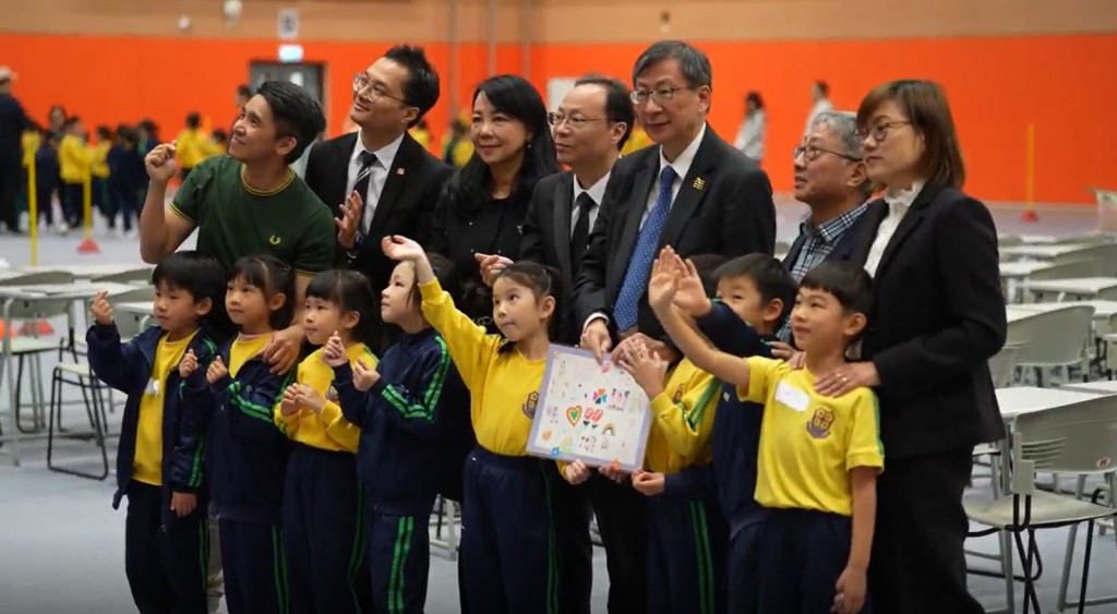 李子建表示，教大希望以專業所長協助居民和學童盡快走出哀傷。教大提供