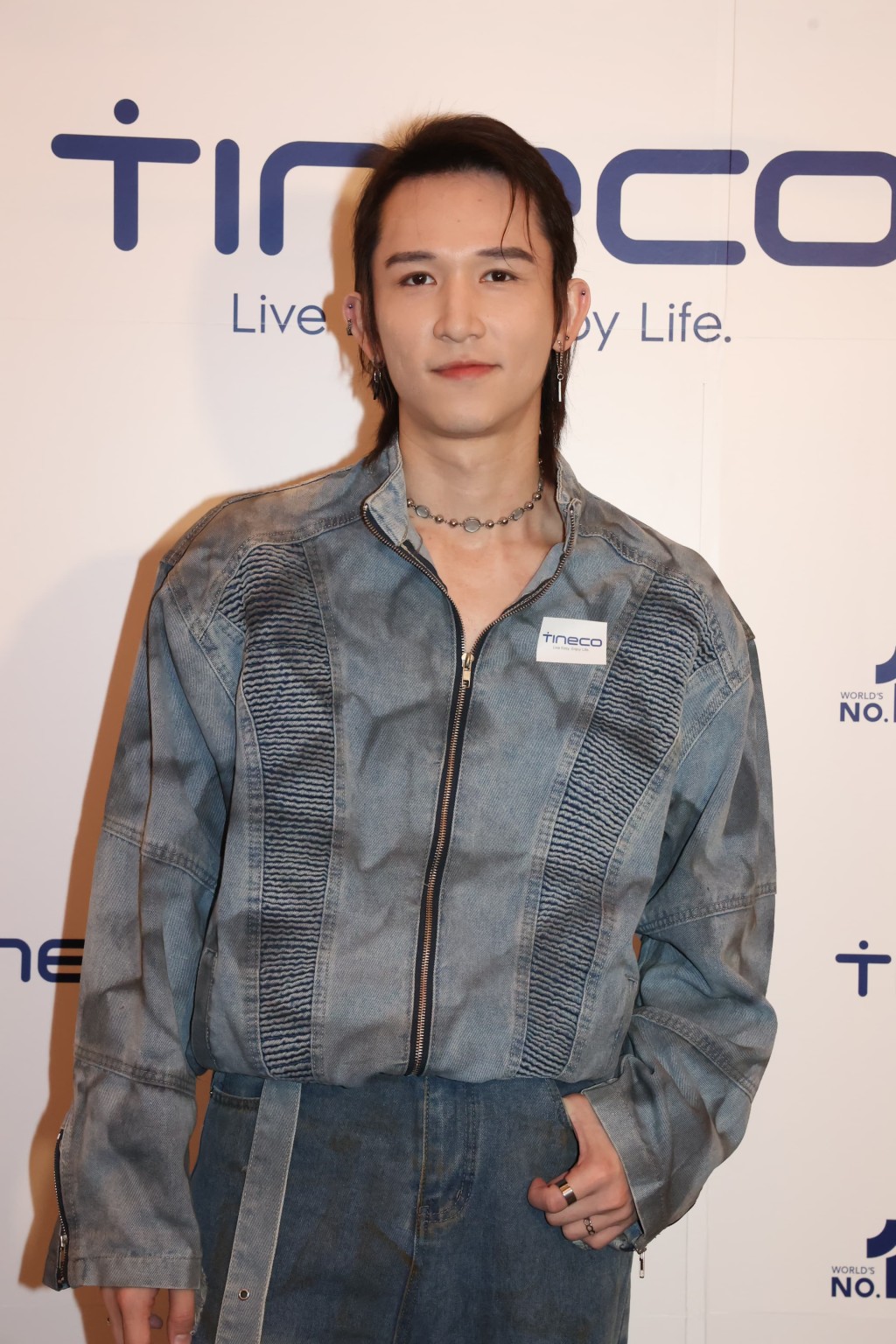 盧信宥下星期到馬來西亞拍攝與李佳芯、黎諾懿合作的新劇。 盧信宥下星期到馬來西亞拍攝與李佳芯、黎諾懿合作的新劇。