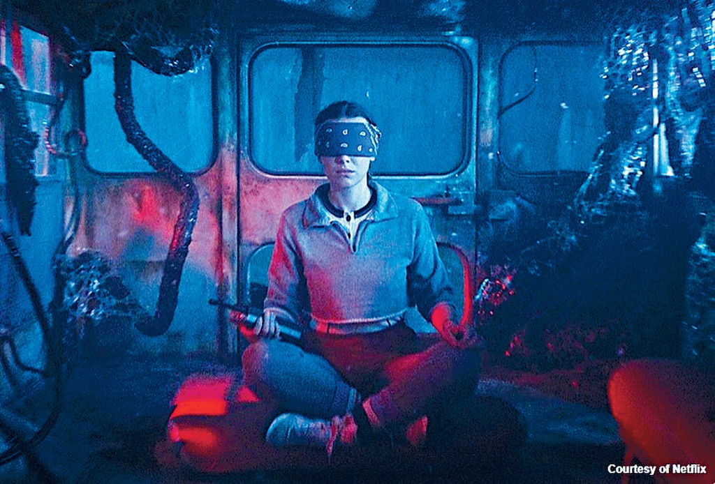 Millie Bobby Brown飾演的Eleven逃避軍方追捕。