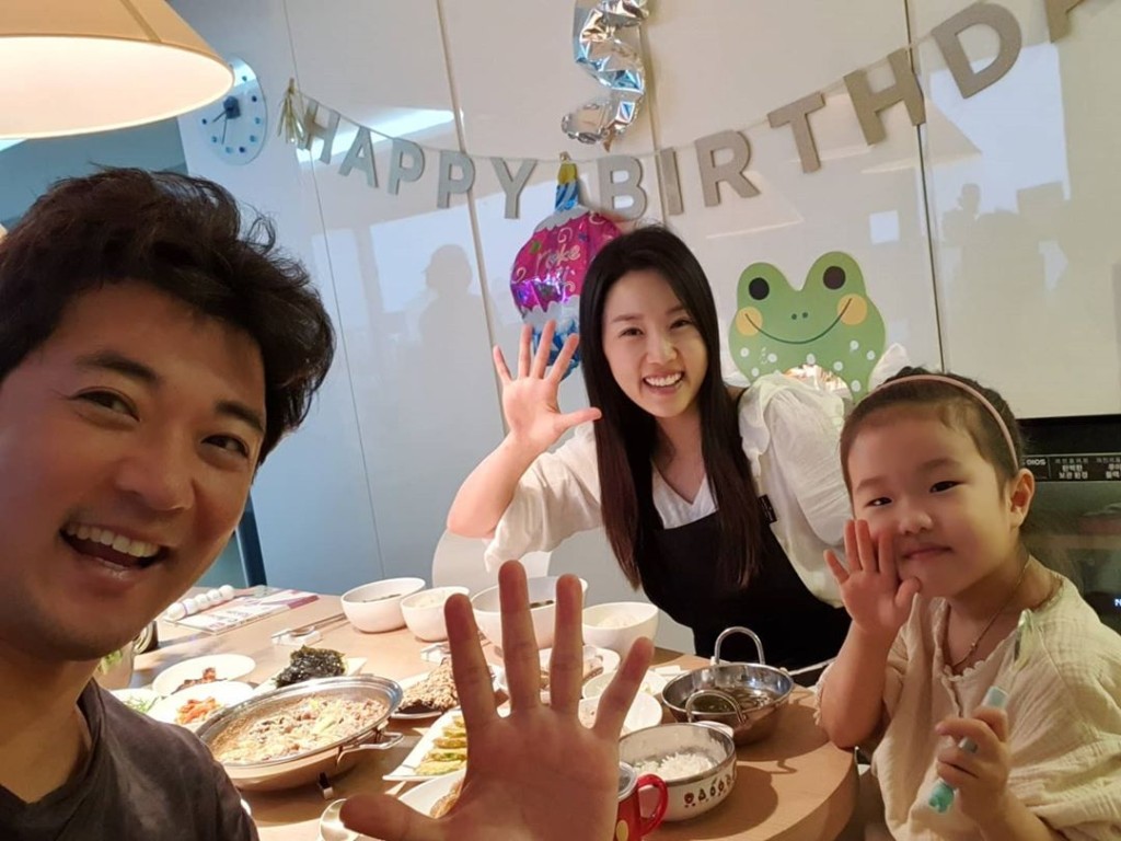 4歲囡囡要榮升家姐了。