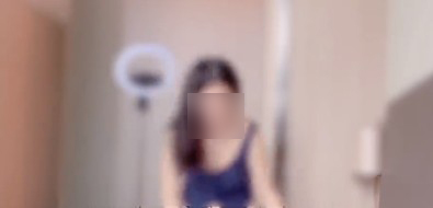 香港AV片内容尺度大胆，参演的女主角在网上发布不少性感照。