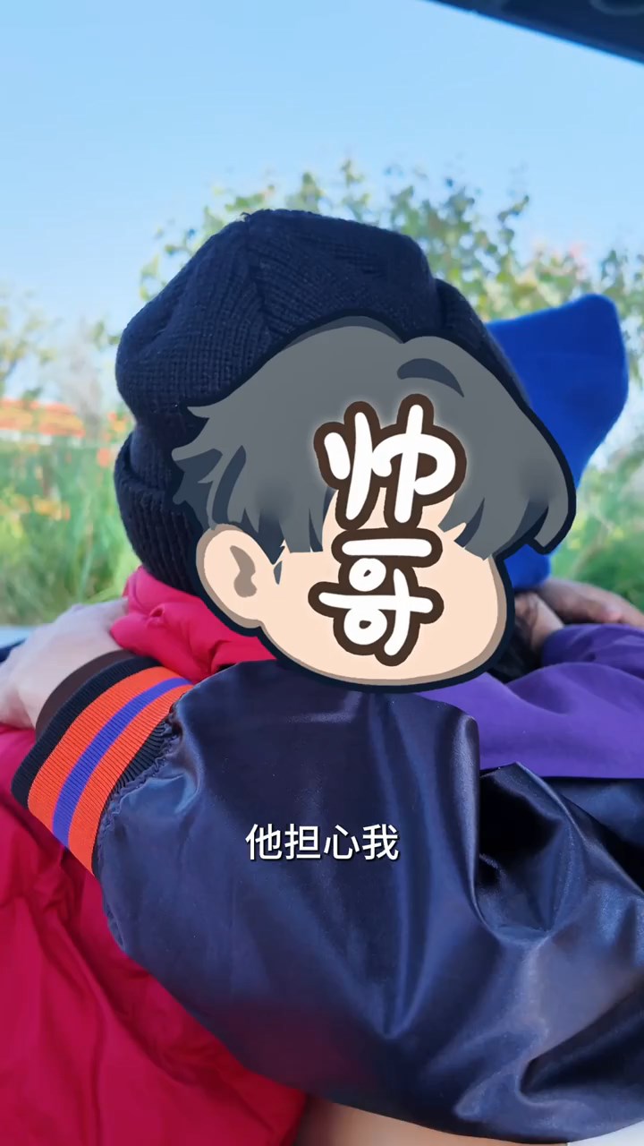 張栢芝分享在上海主題樂園為Marcus慶祝生日的歡樂時光，母子互動溫馨，羨煞旁人。