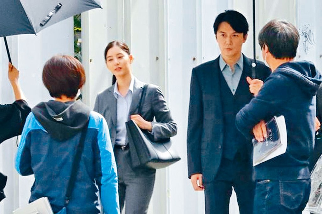 福山雅治身邊的女拍檔已換上了新木優子。