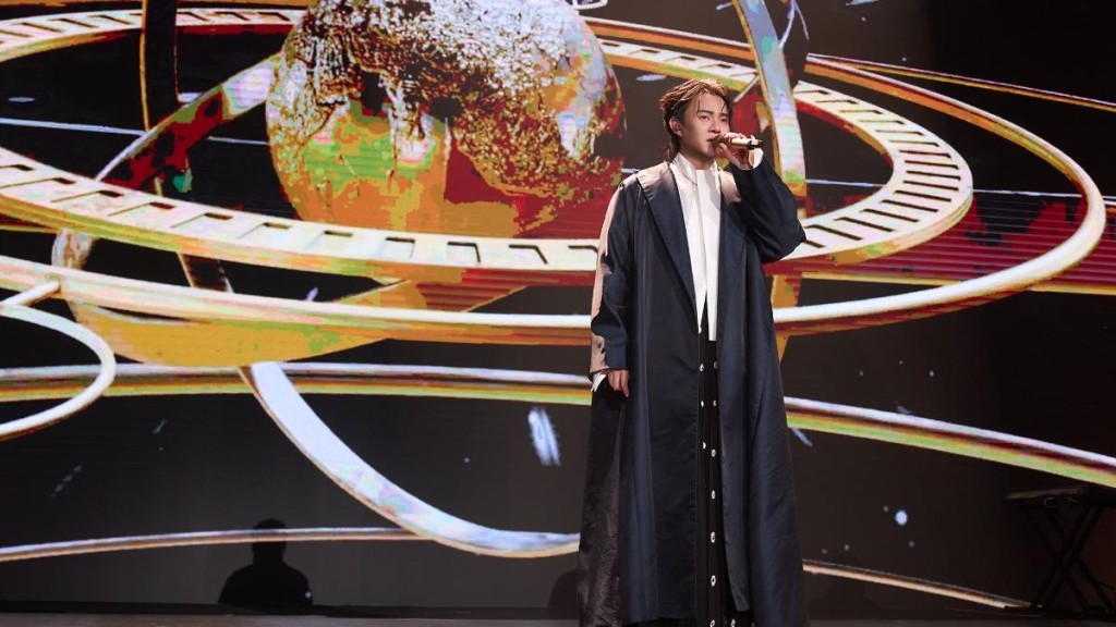 許富凱8度入圍最佳台語男歌手獎，讓他感動不已。
