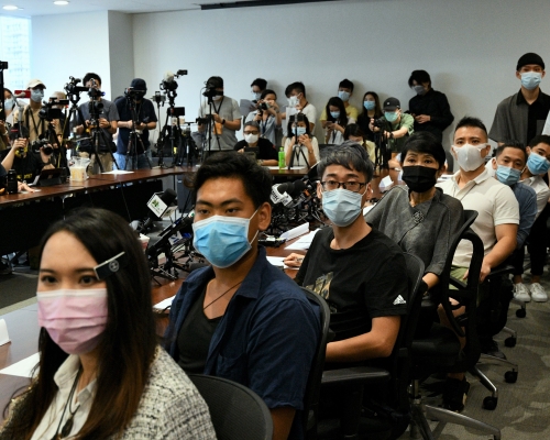 「網絡新聞工作者聯盟」批評警方修訂《警察通例》有關傳媒的定義,阻礙新聞自由。