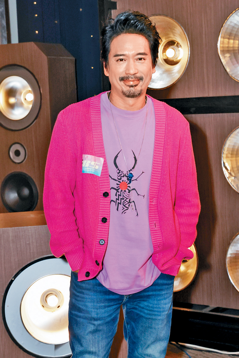 郭偉亮笑指會在《唱錢》中一改毒舌形象。