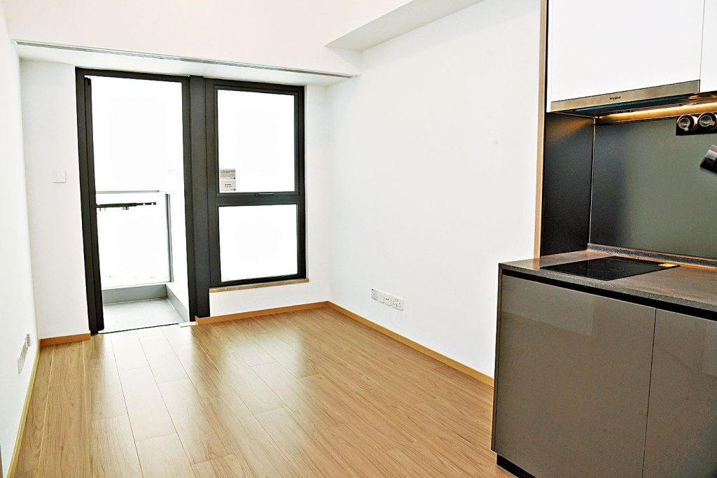 「煥然懿居第三座」於平面圖額外標示結構牆柱位置，以免業主誤拆結構牆。