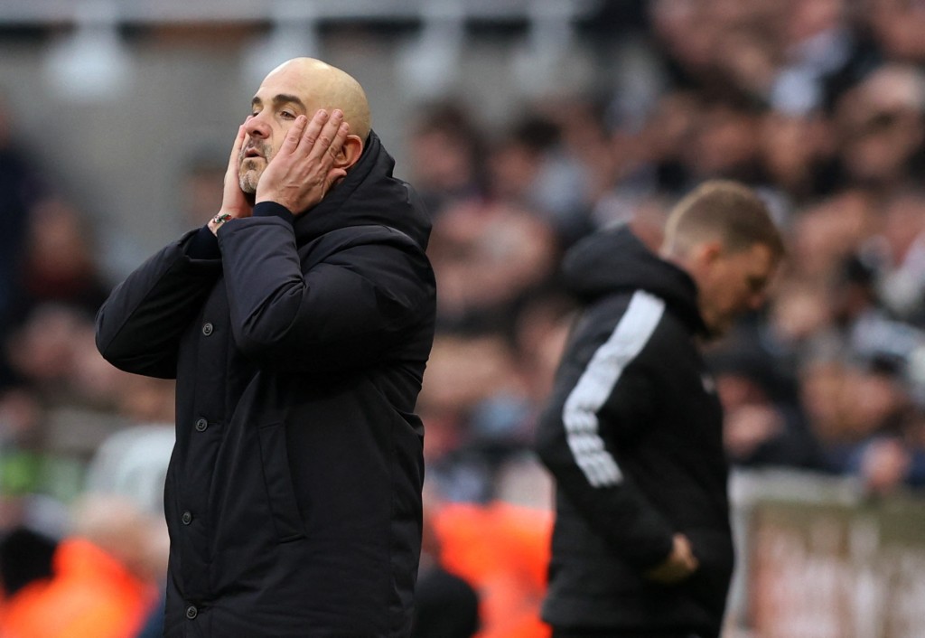 马列斯卡比艾摩廉和史洛特更早离任，令人意外。路透社