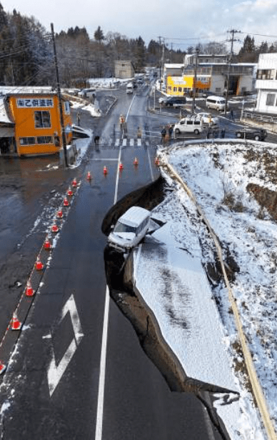 日本專家表示,這是一次典型的發生在地質板塊邊界處的地震,其發生機制和2011年東日本大地震相似。法新社 日本專家表示,這是一次典型的發生在地質板塊邊界處的地震,其發生機制和2011年東日本大地震相似。法新社