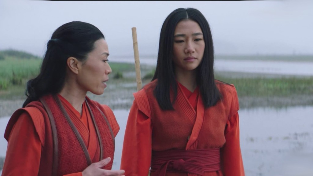 《功夫》新版劇集換上美籍華裔女新人梁安平（右）擔任主角。