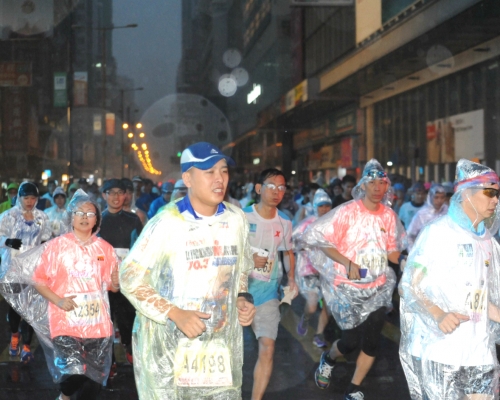 天文台預測渣馬開跑日天氣暖又濕。資料圖片